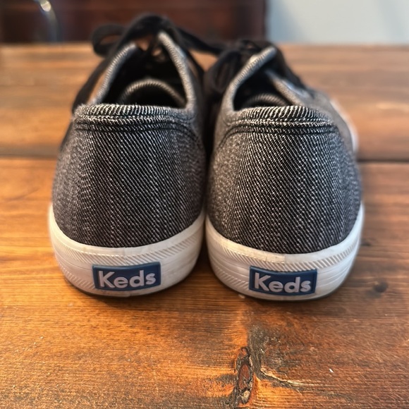 Womens Keds sneakers - Picture 2 of 4